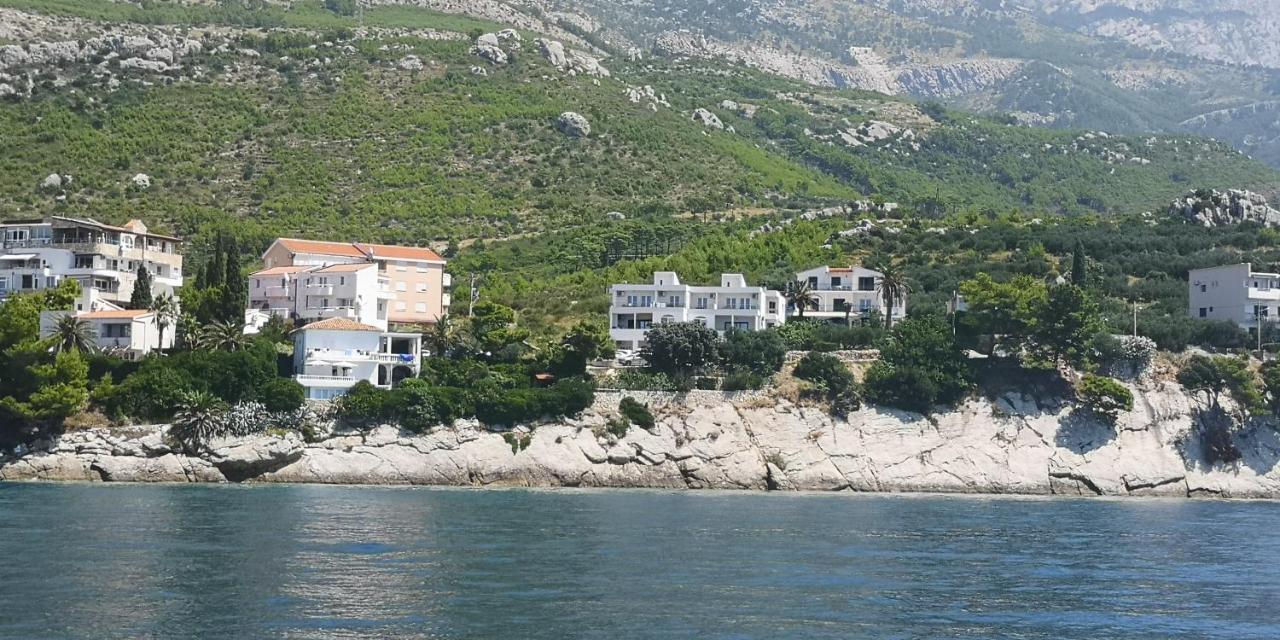 Apartments Tri Palme Baška Voda Eksteriør bilde