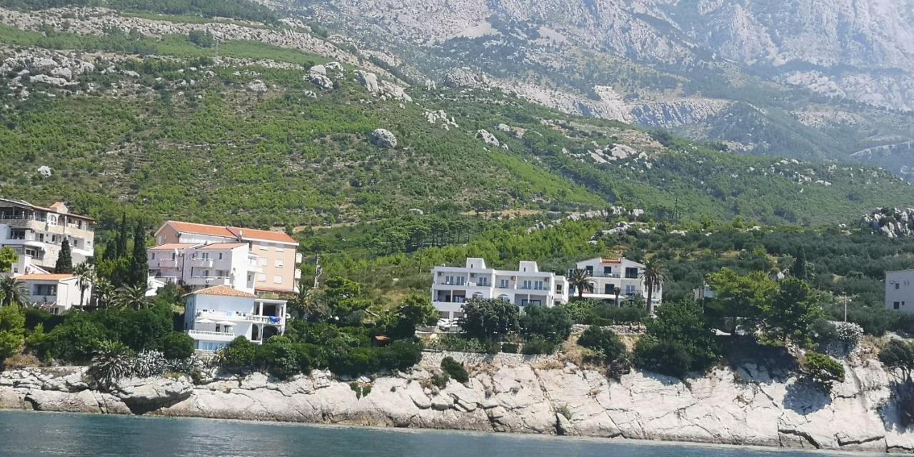 Apartments Tri Palme Baška Voda Eksteriør bilde
