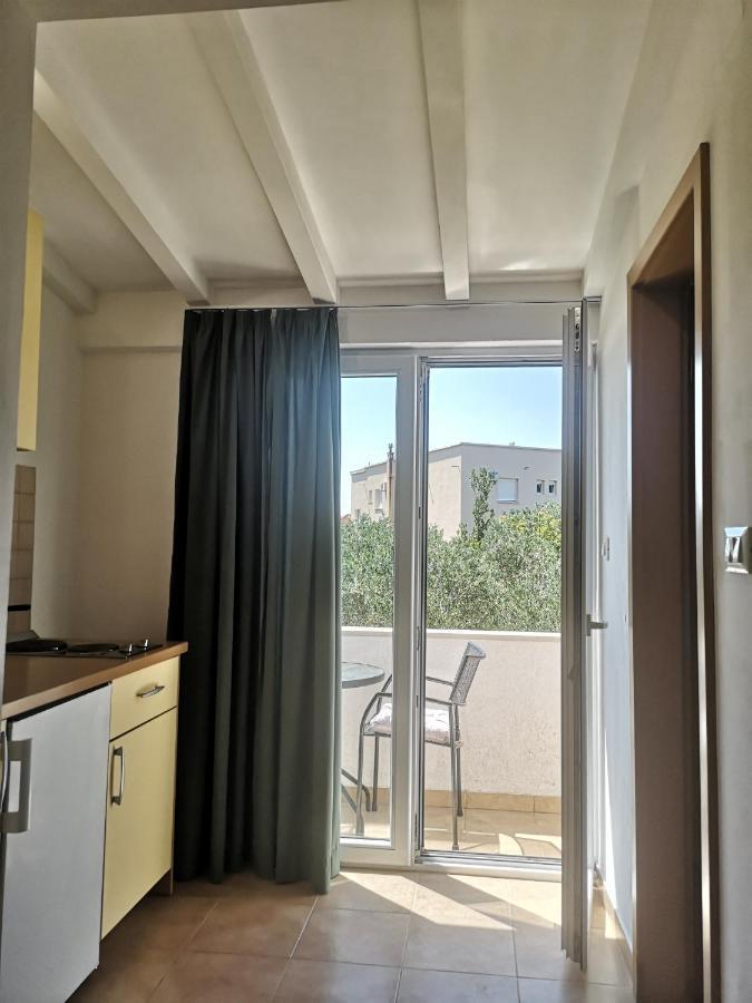 Apartments Tri Palme Baška Voda Eksteriør bilde