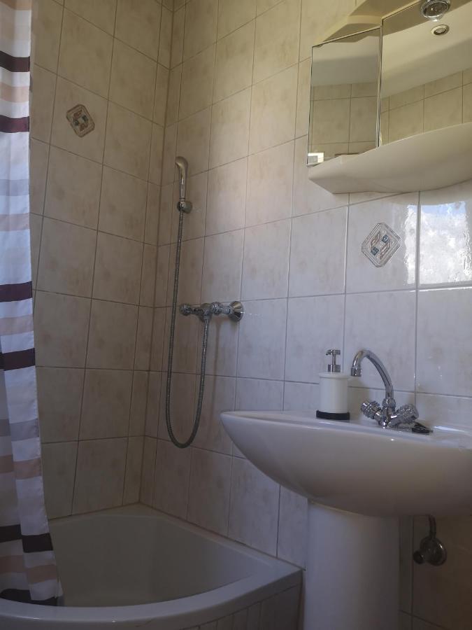 Apartments Tri Palme Baška Voda Eksteriør bilde
