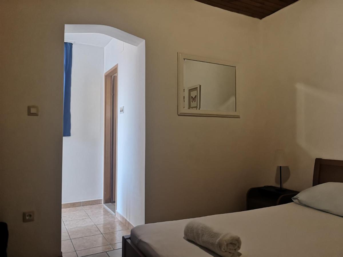Apartments Tri Palme Baška Voda Eksteriør bilde