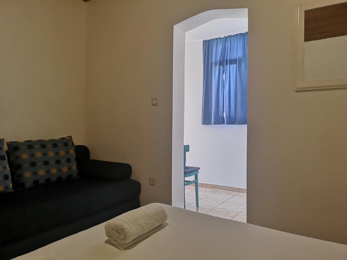 Apartments Tri Palme Baška Voda Eksteriør bilde