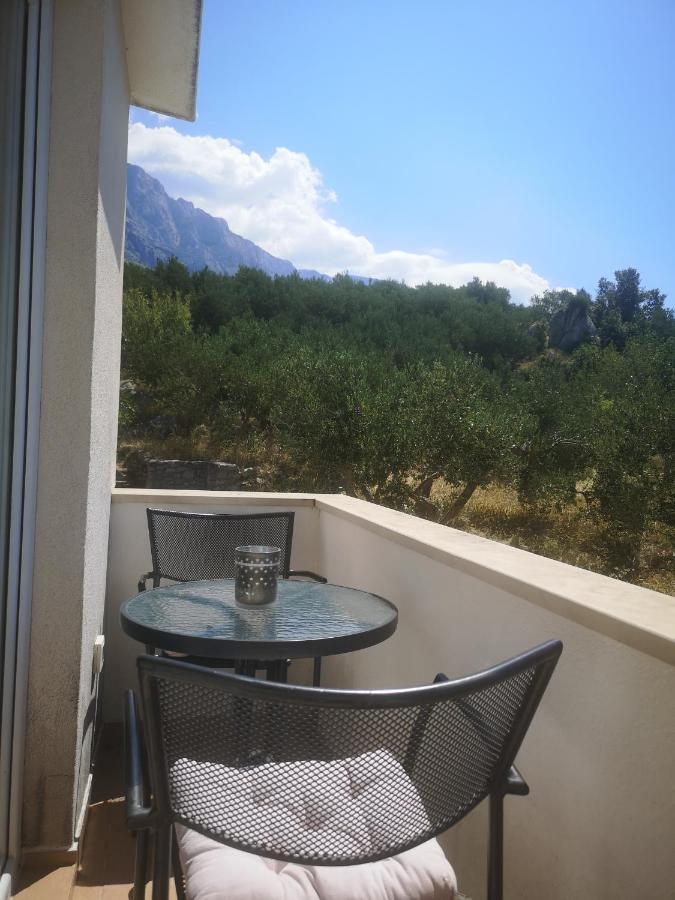Apartments Tri Palme Baška Voda Eksteriør bilde