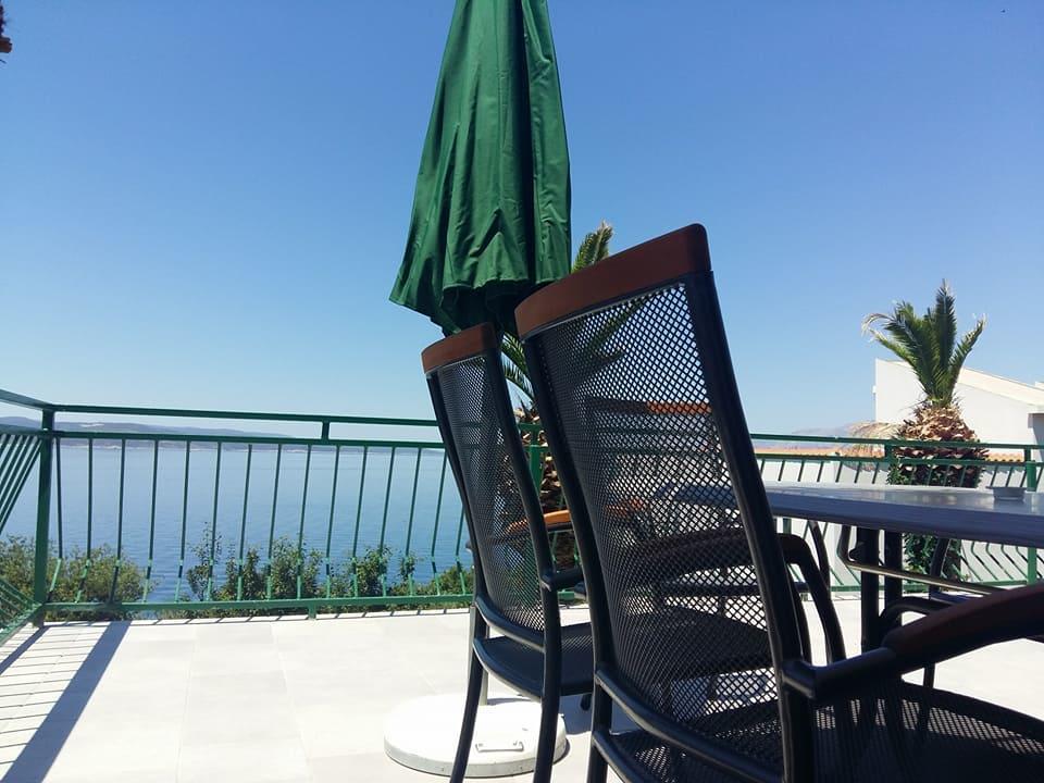 Apartments Tri Palme Baška Voda Eksteriør bilde