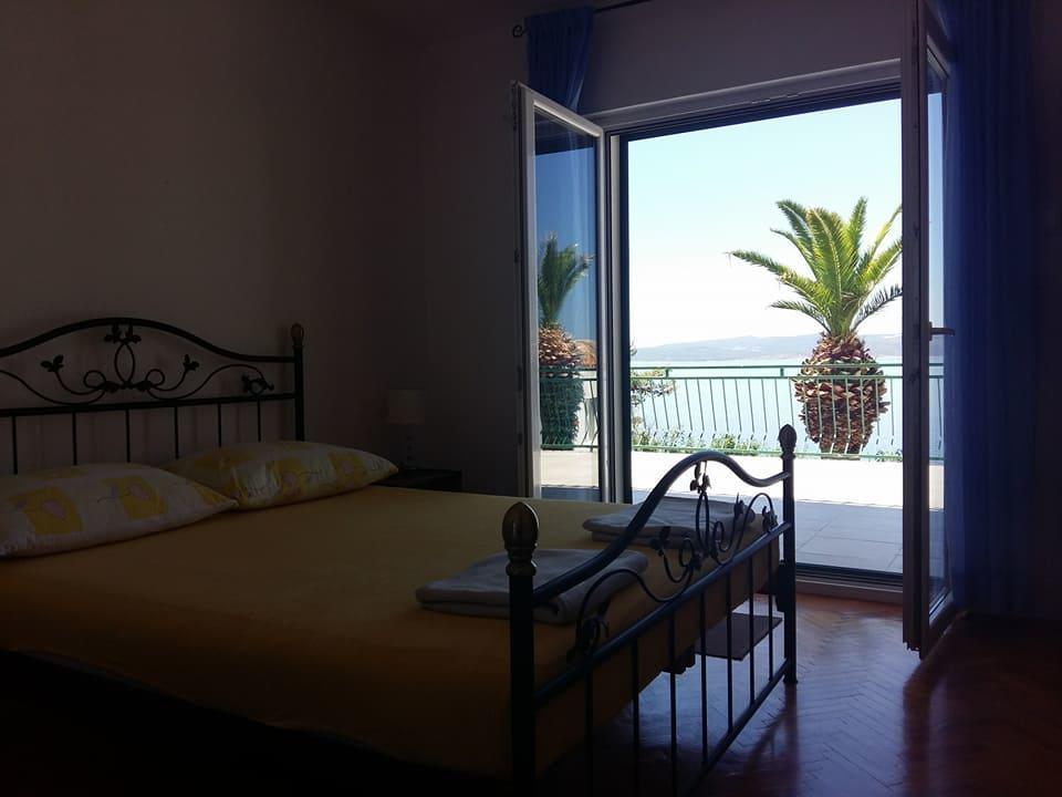 Apartments Tri Palme Baška Voda Eksteriør bilde
