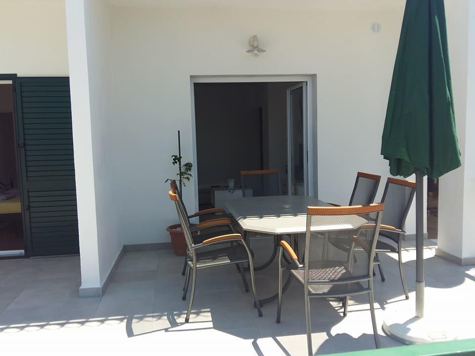 Apartments Tri Palme Baška Voda Eksteriør bilde