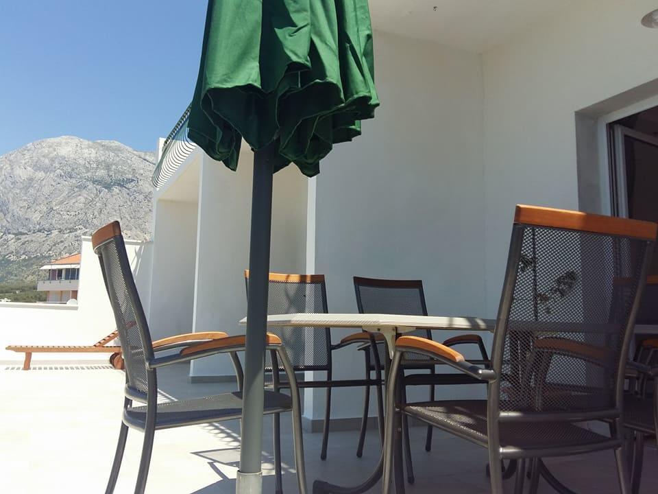 Apartments Tri Palme Baška Voda Eksteriør bilde